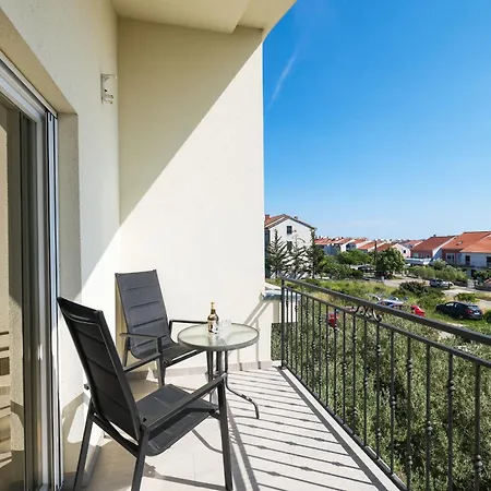 Anic House Apartman *