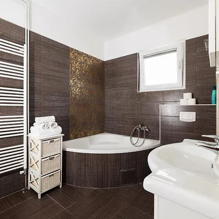 Apartman Anic House *